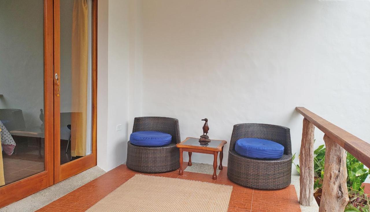 Lava House Hostal Puerto Ayora  Εξωτερικό φωτογραφία
