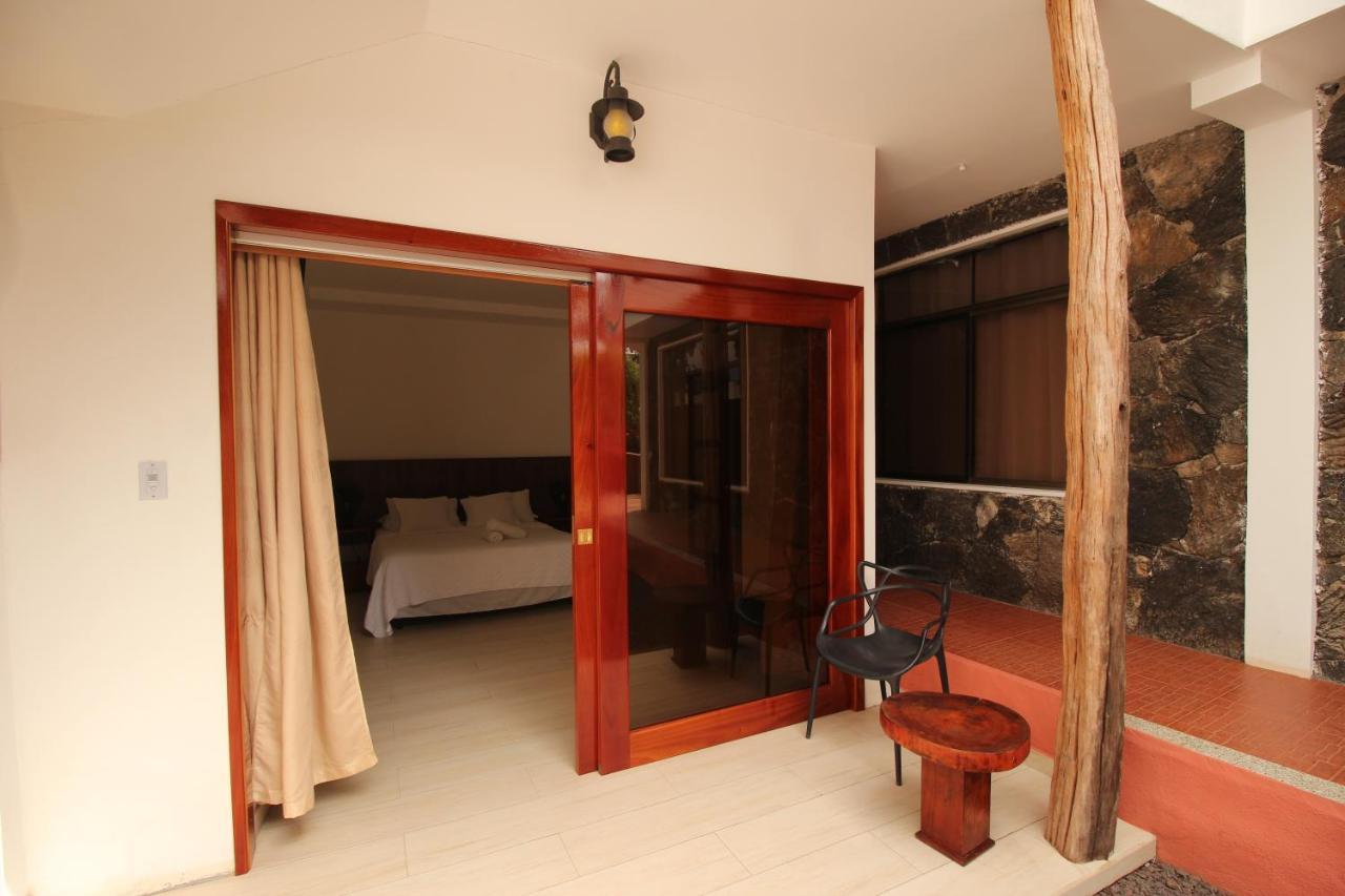Lava House Hostal Puerto Ayora  Εξωτερικό φωτογραφία