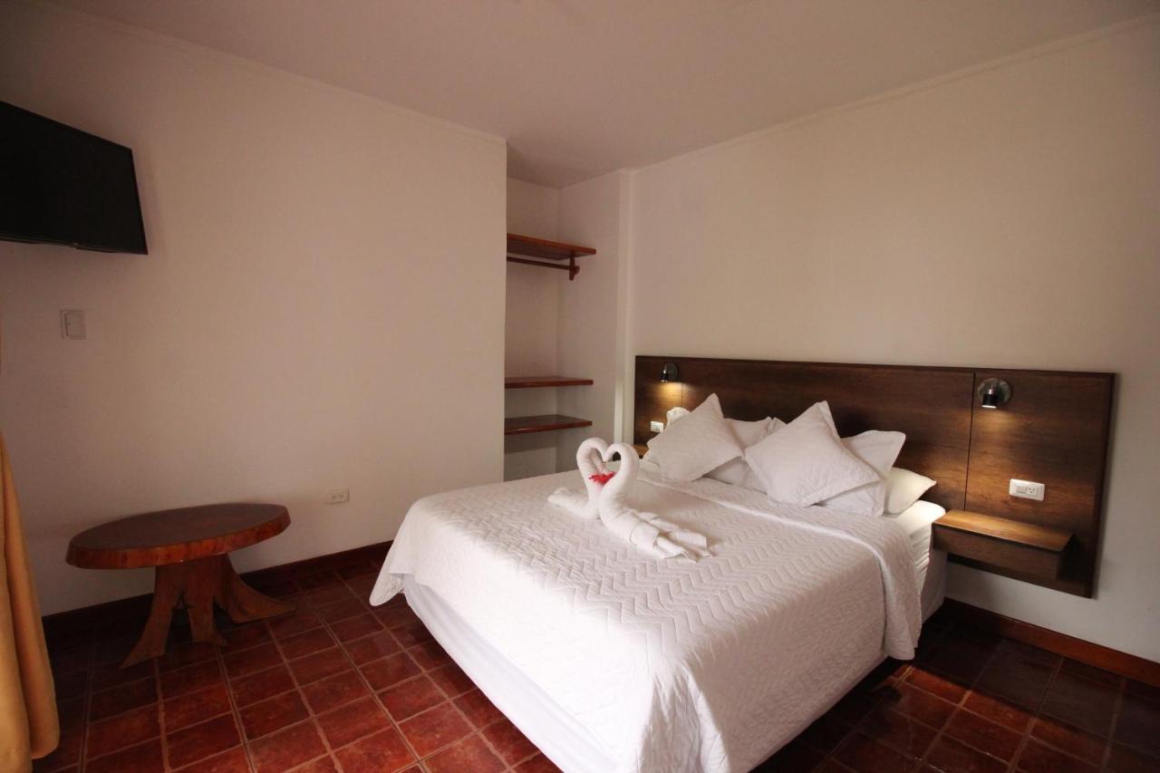 Lava House Hostal Puerto Ayora  Εξωτερικό φωτογραφία