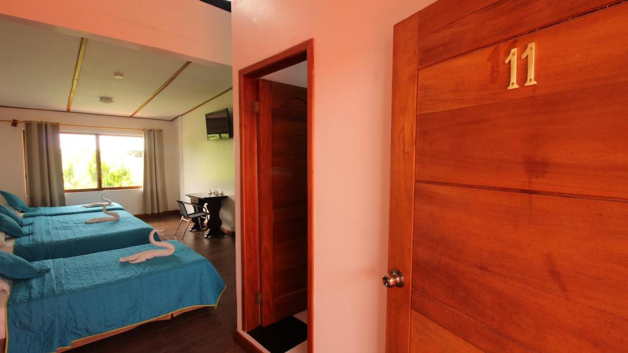 Lava House Hostal Puerto Ayora  Εξωτερικό φωτογραφία