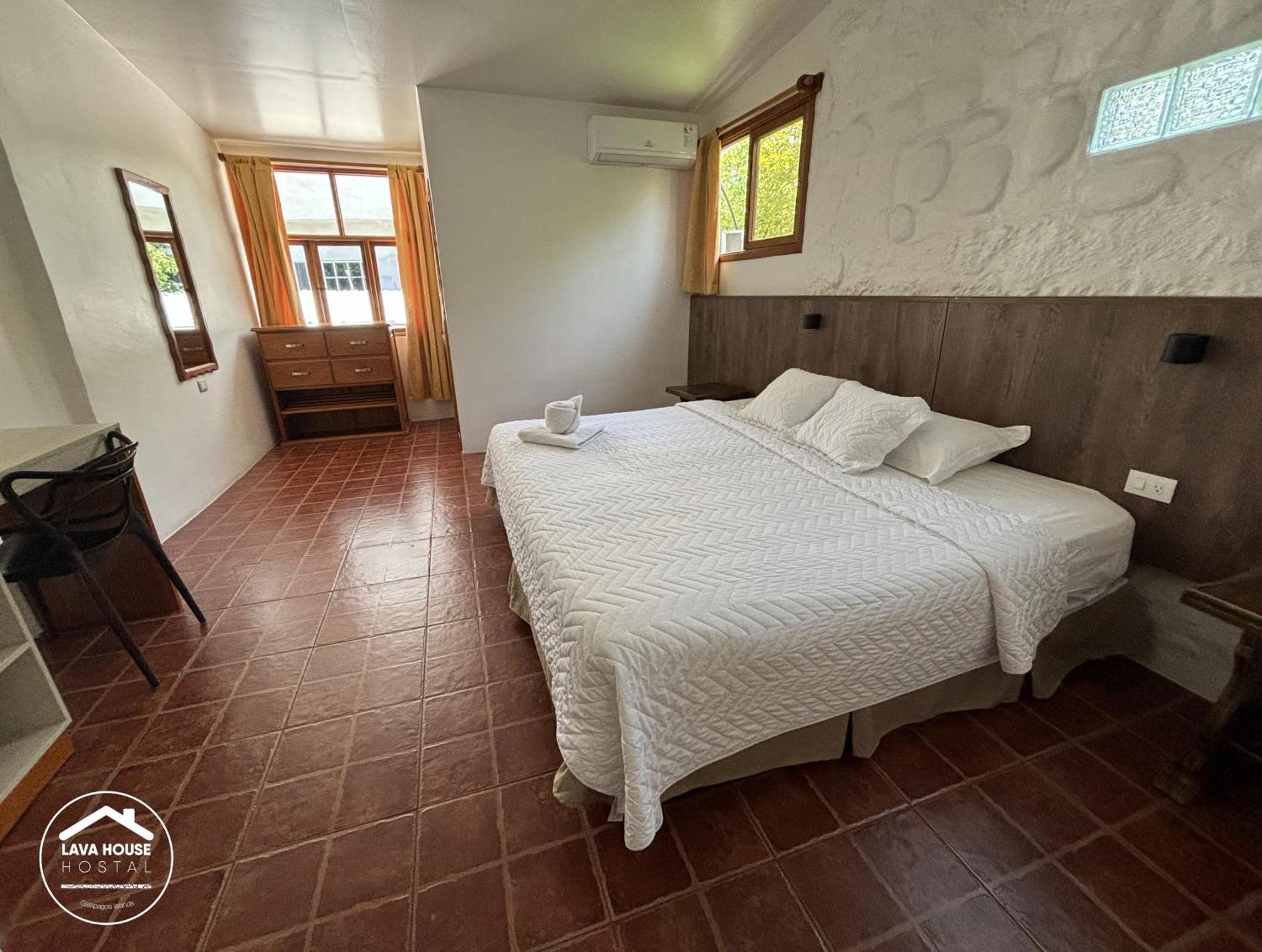 Lava House Hostal Puerto Ayora  Εξωτερικό φωτογραφία
