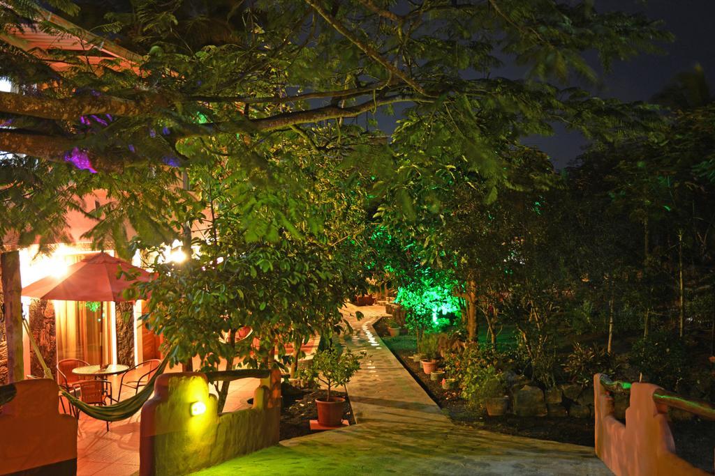 Lava House Hostal Puerto Ayora  Εξωτερικό φωτογραφία